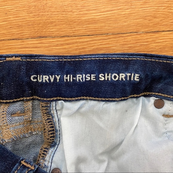 American Eagle Curvy Hi-Rise Denim Short Short 6 - Picture 5 of 6
